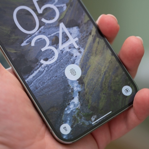 ultrasonic-fingerprint-sensor-icon-on-the-google-pixel-9-pro-1.jpg
